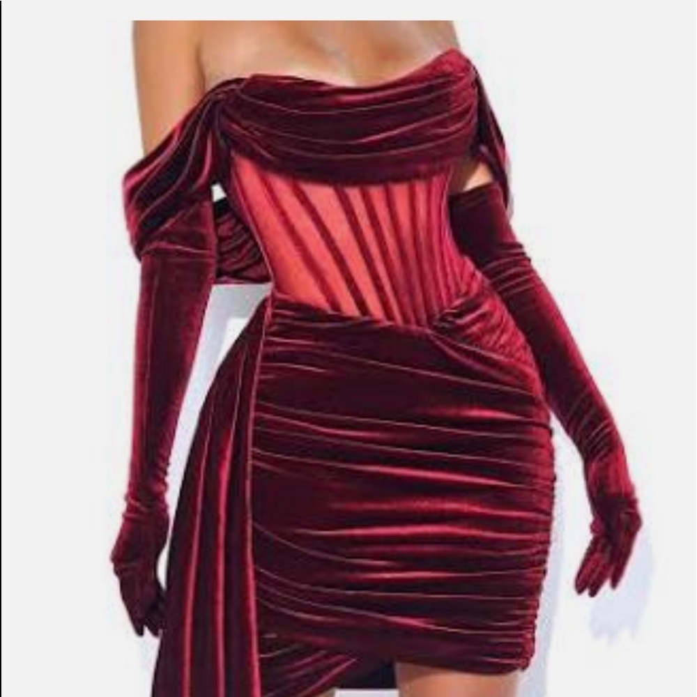 Miss Circle drape dress w/ gloves